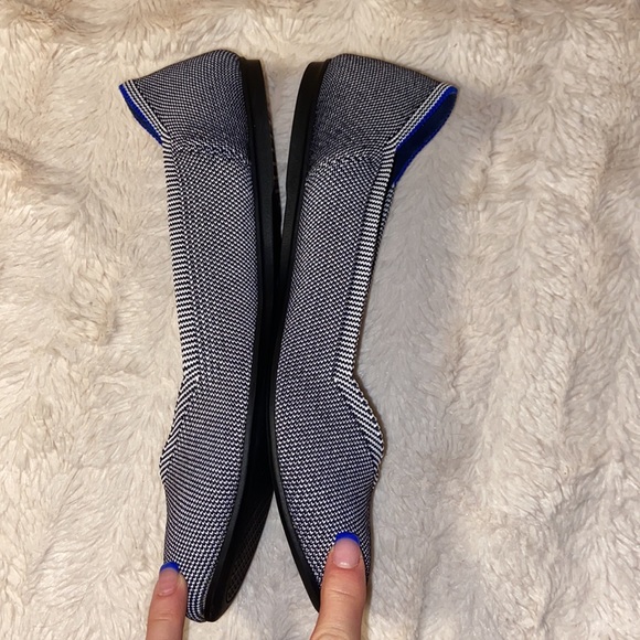 Like new Rothy’s cloud grey Birdseye round toe shoes - Picture 8 of 14